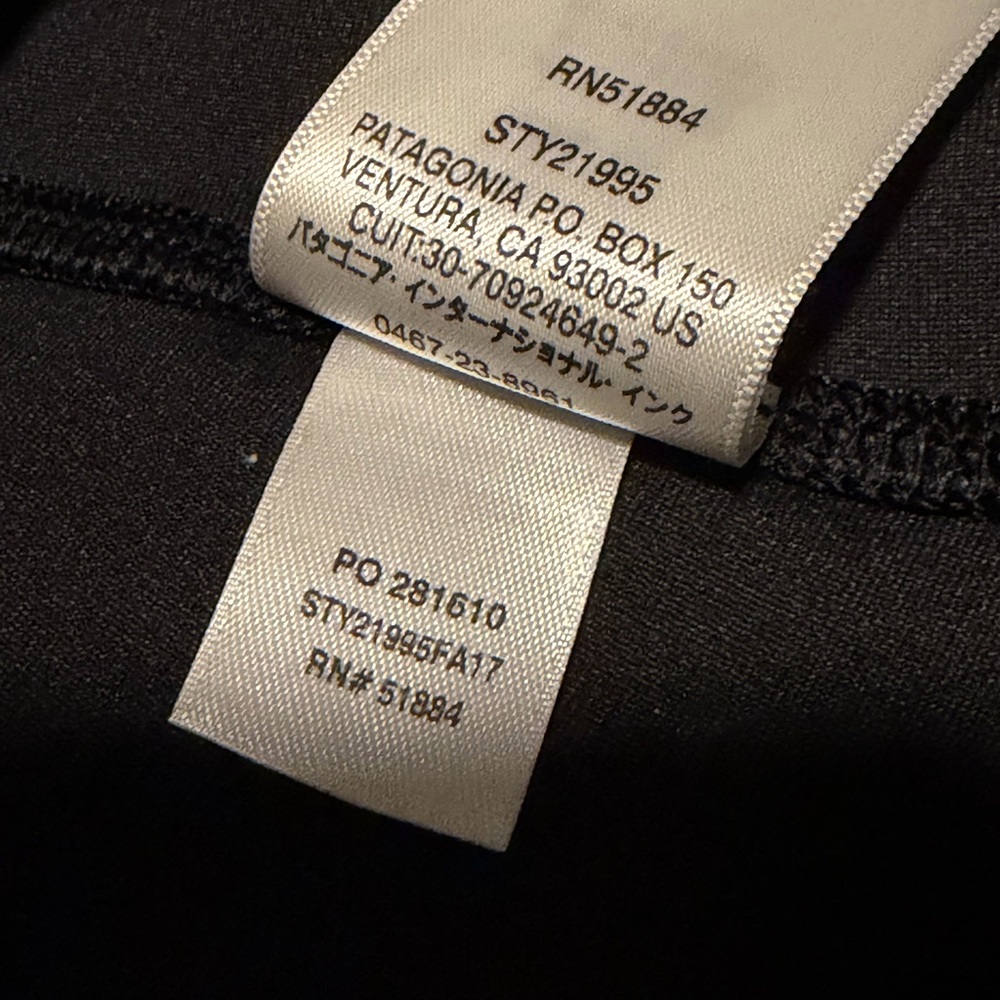 Patagonia Black Leggings women’s size XS run big for an XS - Picture 7 of 7